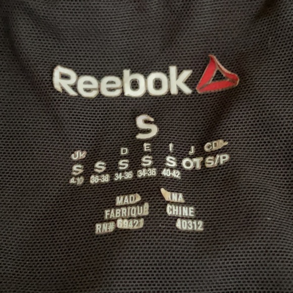 Reebok - size S - sports bra - Picture 6 of 9
